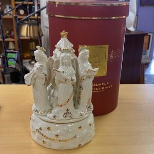 Lenox Holiday Angel Trio Figurine - Cream and Gold Musical
